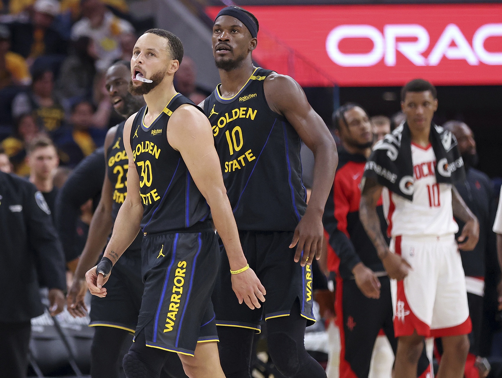 开云体育app-ESPN：勇士无库里时进攻瘫痪 巴特勒的到来解决了难题