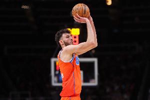 kaiyun.com-亚历山大：霍姆格伦极具侵略性 他的全面性是个大麻烦