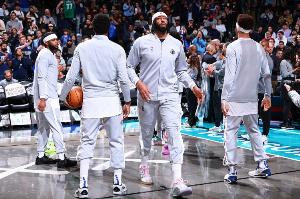 kaiyun-冲击附加赛浓眉复出率独行侠超太阳 升至西部第十！