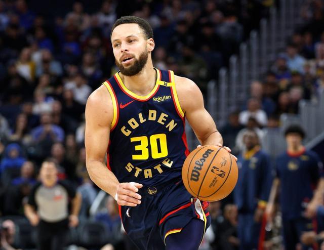 开云体育app-勇士潜流暗涌!库里不满老板双线计划,又浪费一年?